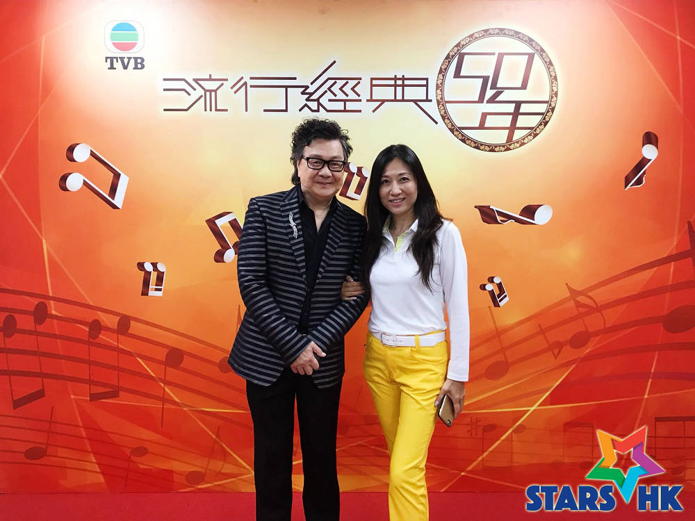 [访问] 第一届新秀姜蓓莉 化身小粉丝支持大al演出流行经典50年,并