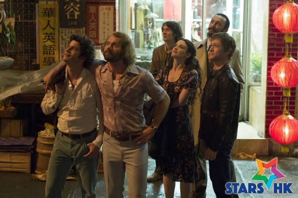 Jean-Louis (Clement Sibony), Jean-Pierre (James Badge Dale), Annie (Charlotte Le Bon), Csar Domboy, Barry Greenhouse (Steve Valentine) and Philippe Petit (Joseph Gordon-Levitt) gazing up at the twin towers in TriStar Pictures' THE WALK.