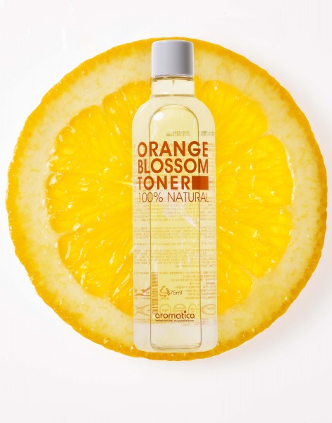 aromatica甜橙淨化爽膚水，有效舒緩敏感皮膚，提昇肌膚亮白度及光澤感，為您打造健康亮麗肌膚的第一步！