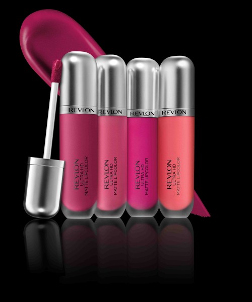 全新Ultra HD Matte Lipcolor高清原色啞緻唇膏液採用獨有的100％無蠟啫喱技術，為您細膩打造極顯色的色調