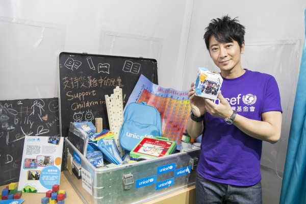 UNICEF HK大使郭晶晶女士和孫耀威先生齊齊響應「布施行動」，參與設計「布施籌款箱」2