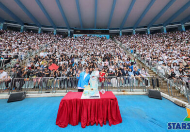 姜濤驚喜現身生日應援慈善籌款嘉年華 逾3000位姜糖於「海豚探秘特備環節」大合唱為偶像賀壽