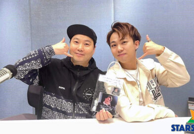 葉文輝主持新城廣播《卡拉O！BABE》節目 大玩「主題K房」新人歌手梁煒謙「唱K」 用五首歌分享個人成長故事