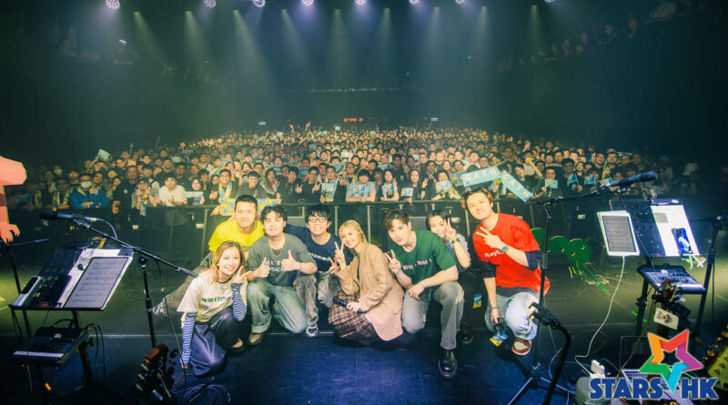 《枇杷》奪兩台冠軍加持  無懼抱病上陣結他自彈自唱  黃妍《Here, There, Catherywhere》香港站圓滿舉行  如願開全企位騷 與樂迷近距離擊掌合唱